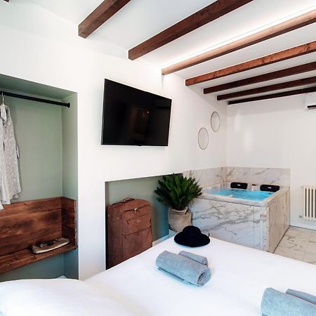 Sahara & Amazzonia Luxury Rooms- The House Of Travelers Como Buitenkant foto