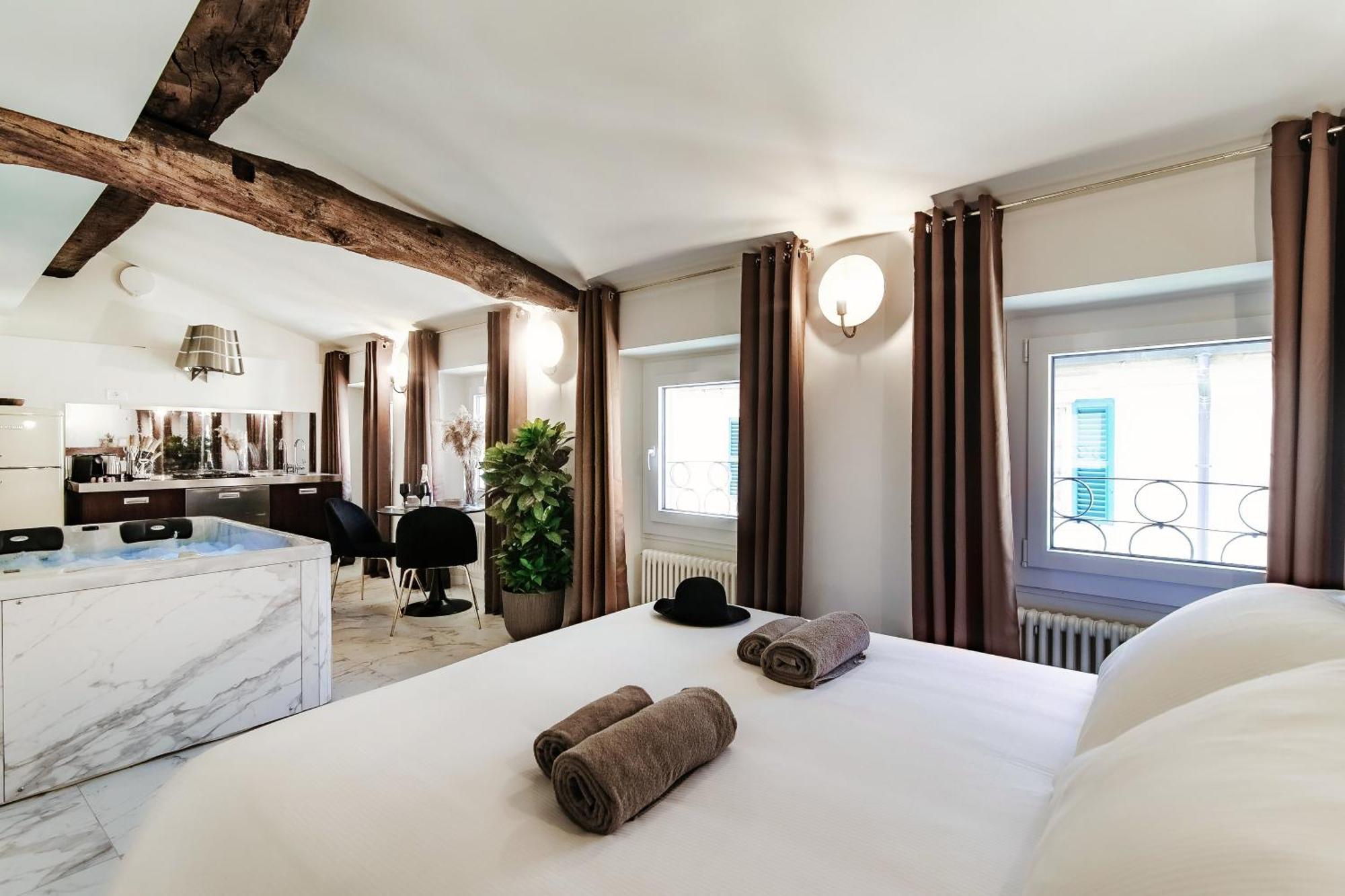 Sahara & Amazzonia Luxury Rooms- The House Of Travelers Como Buitenkant foto