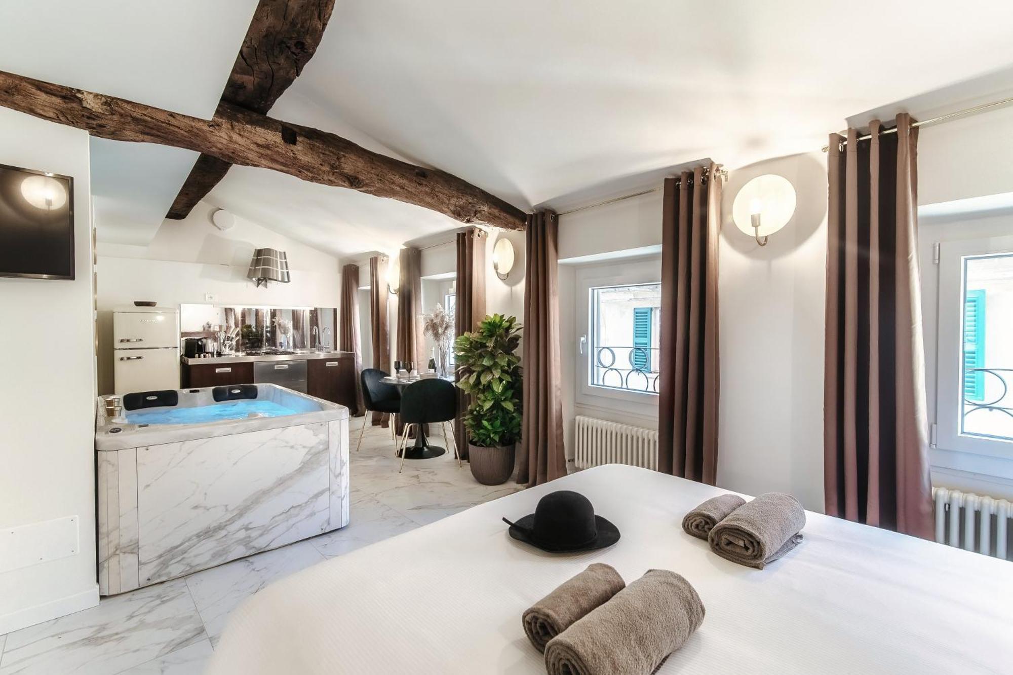 Sahara & Amazzonia Luxury Rooms- The House Of Travelers Como Buitenkant foto