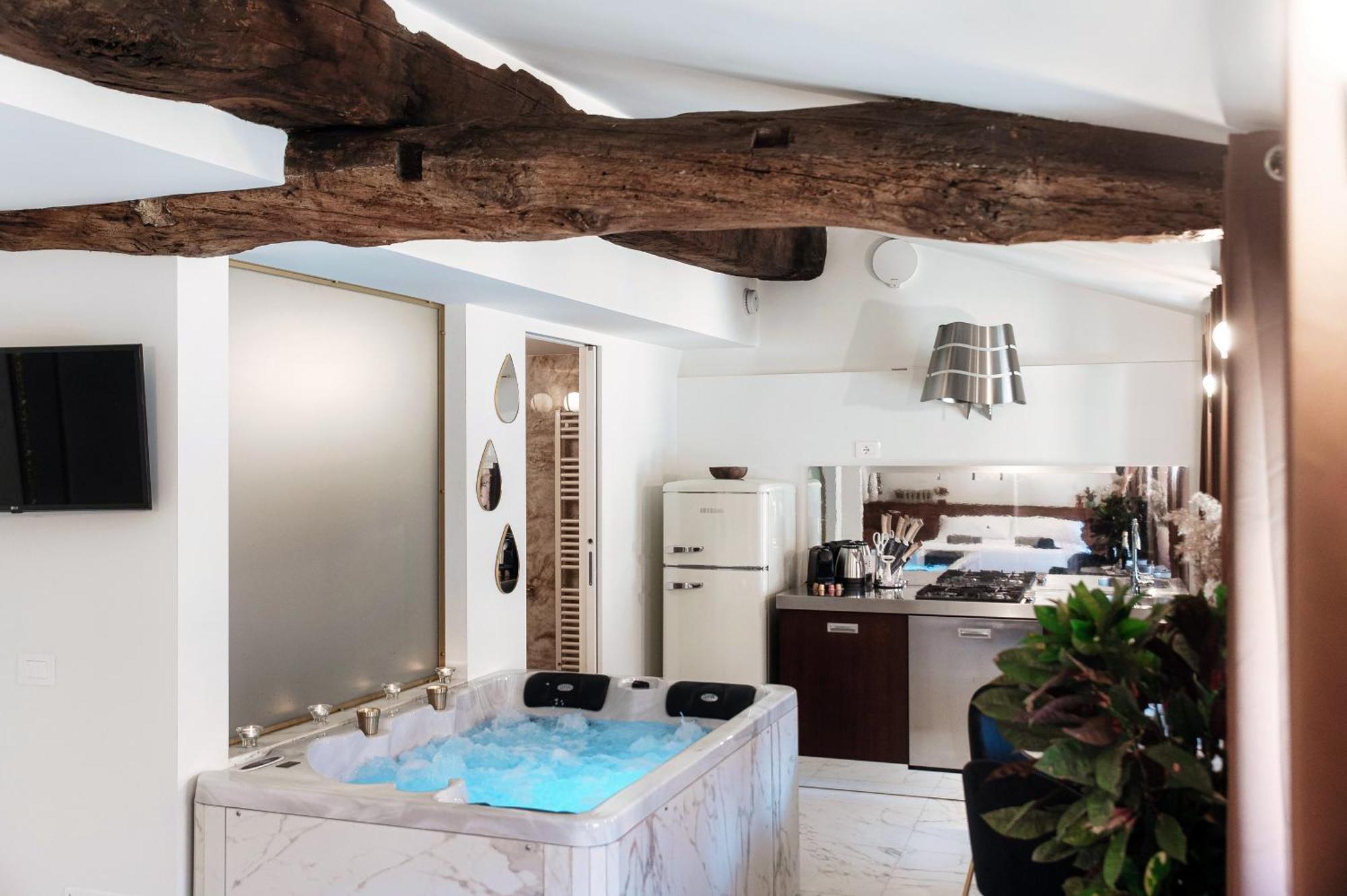 Sahara & Amazzonia Luxury Rooms- The House Of Travelers Como Buitenkant foto