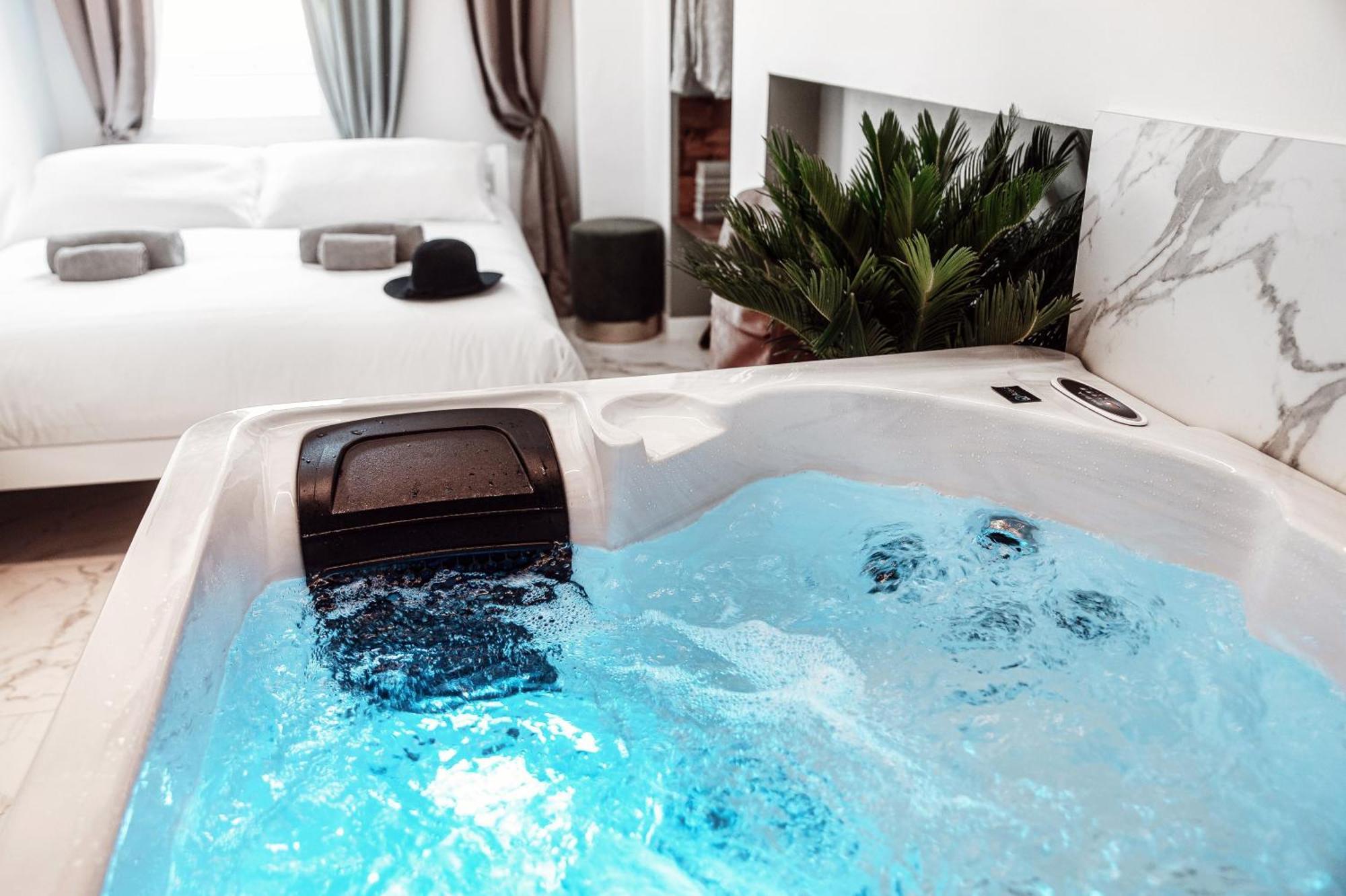 Sahara & Amazzonia Luxury Rooms- The House Of Travelers Como Buitenkant foto