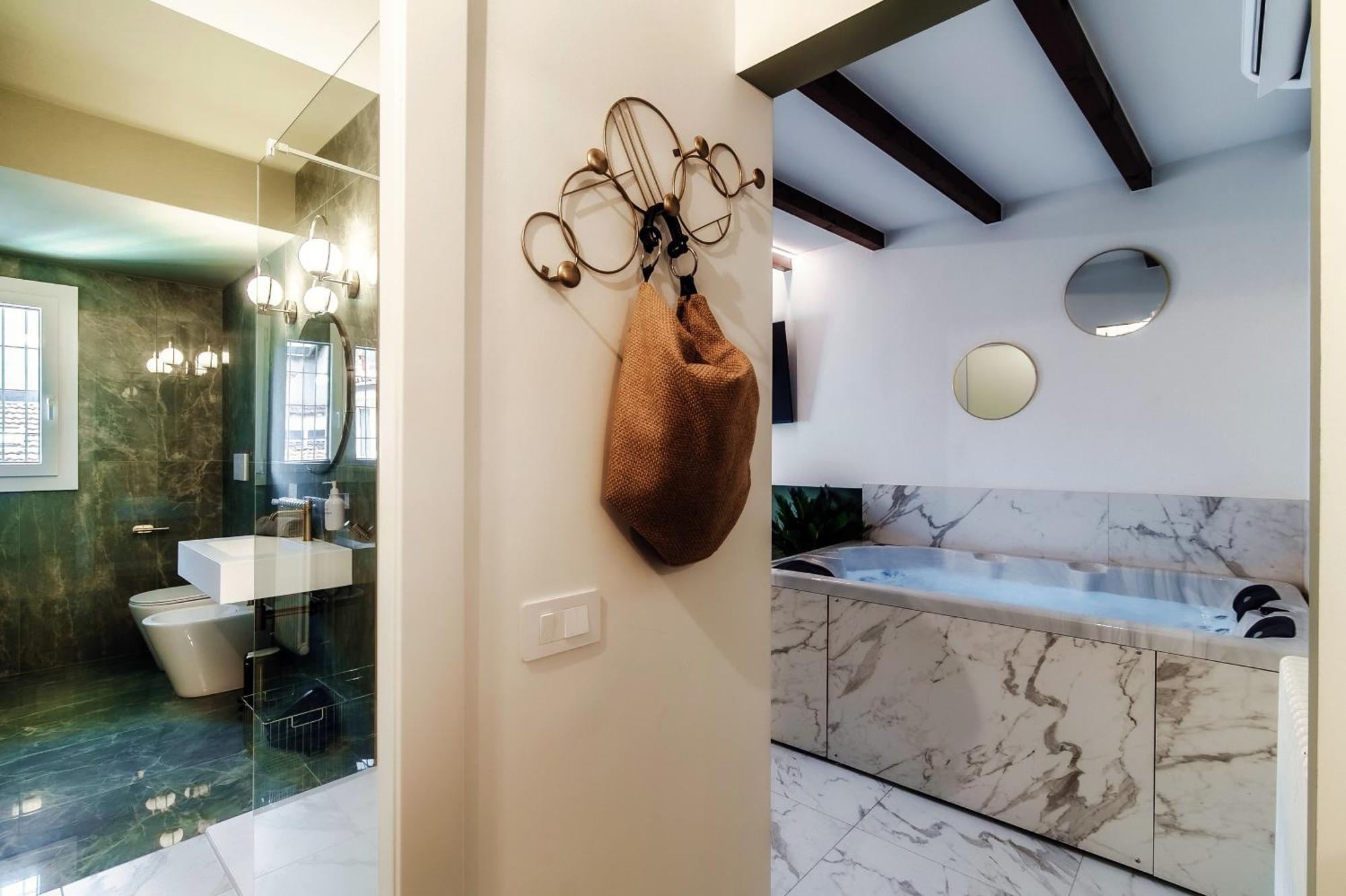 Sahara & Amazzonia Luxury Rooms- The House Of Travelers Como Buitenkant foto