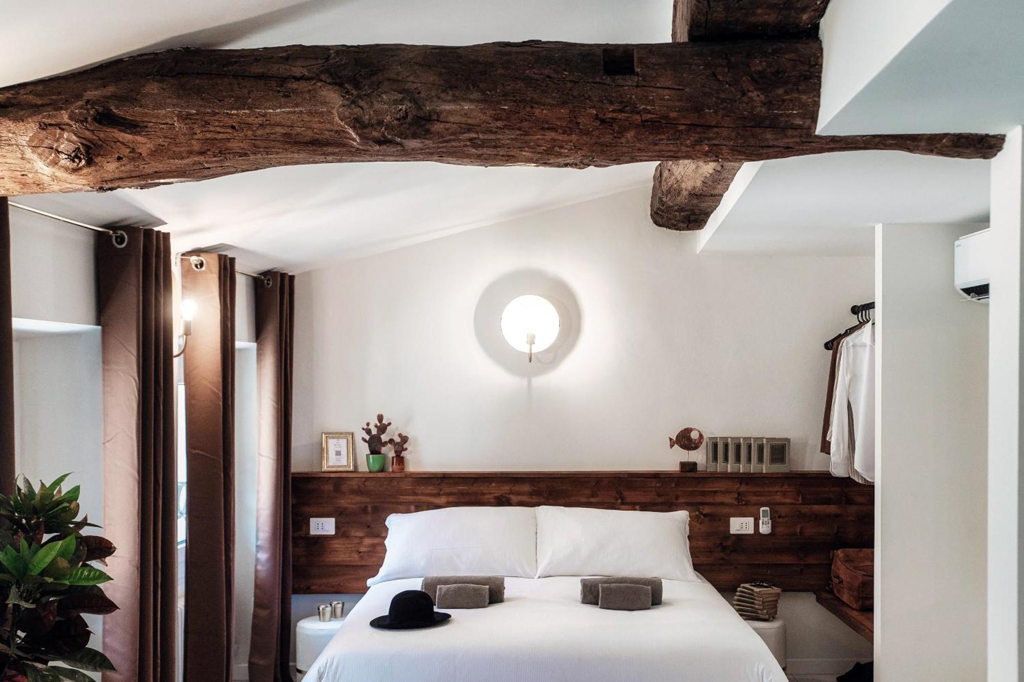 Sahara & Amazzonia Luxury Rooms- The House Of Travelers Como Buitenkant foto