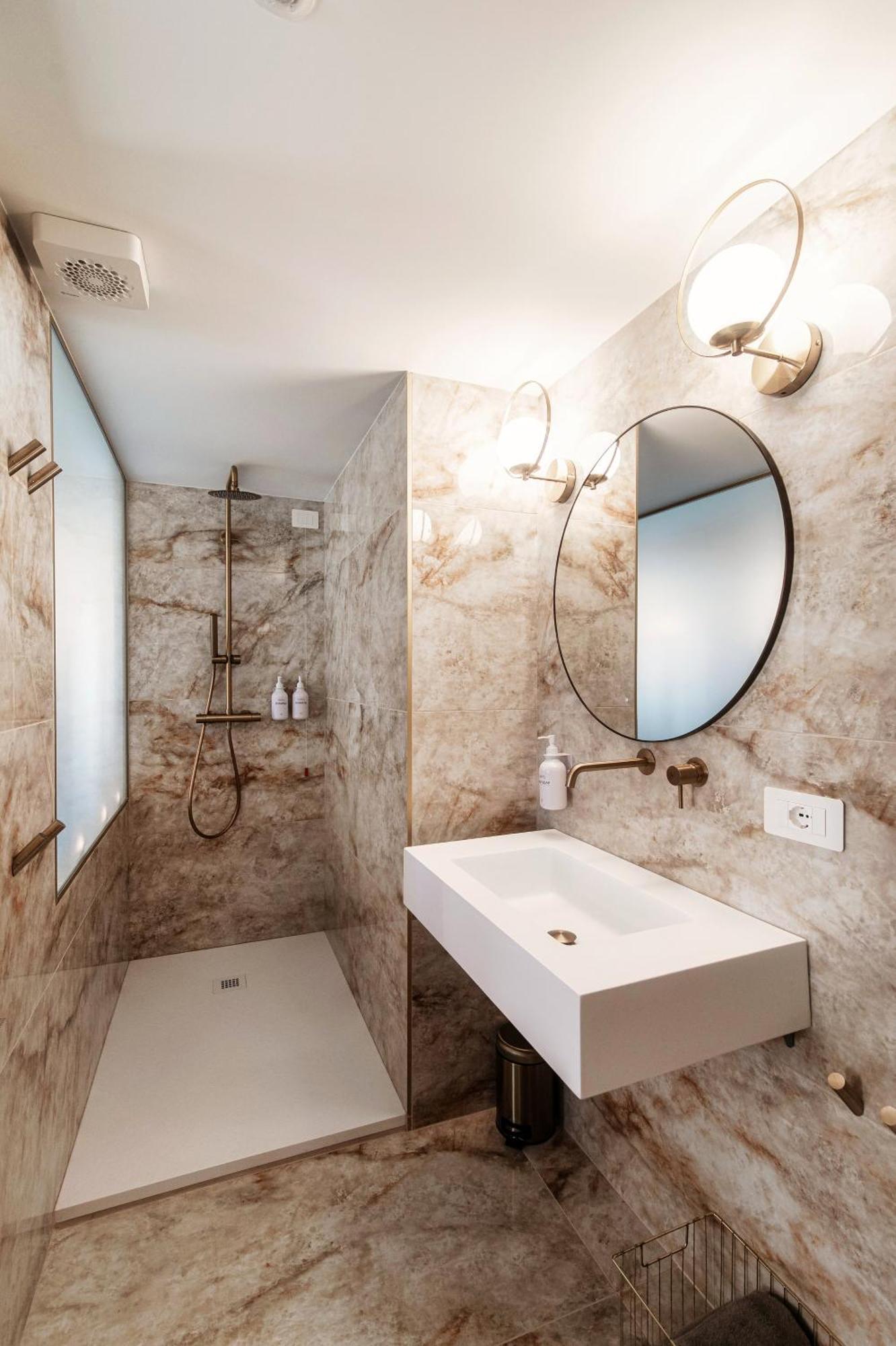 Sahara & Amazzonia Luxury Rooms- The House Of Travelers Como Buitenkant foto