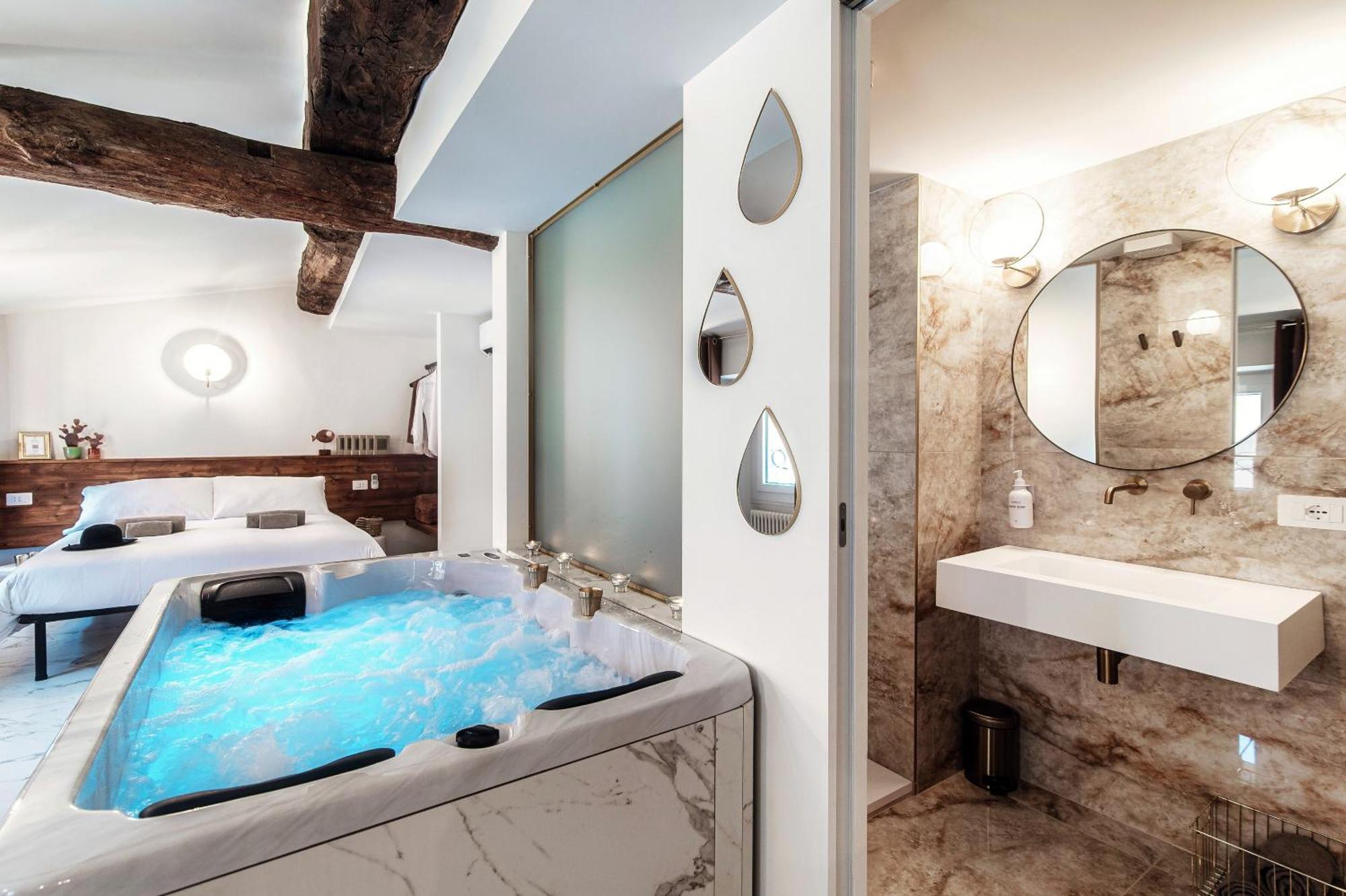 Sahara & Amazzonia Luxury Rooms- The House Of Travelers Como Buitenkant foto